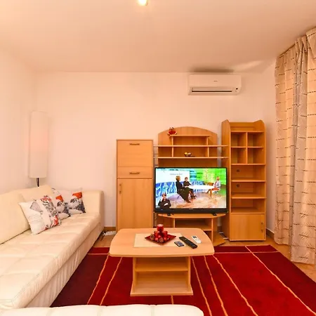 Ferienwohnung Fur 6 Personen Ca 60 Qm In Pula, Istrien Istrische Riviera Apartament *