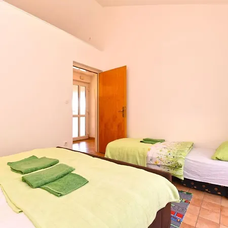Apartament Ferienwohnung Fur 6 Personen Ca 60 Qm In Pula, Istrien Istrische Riviera *